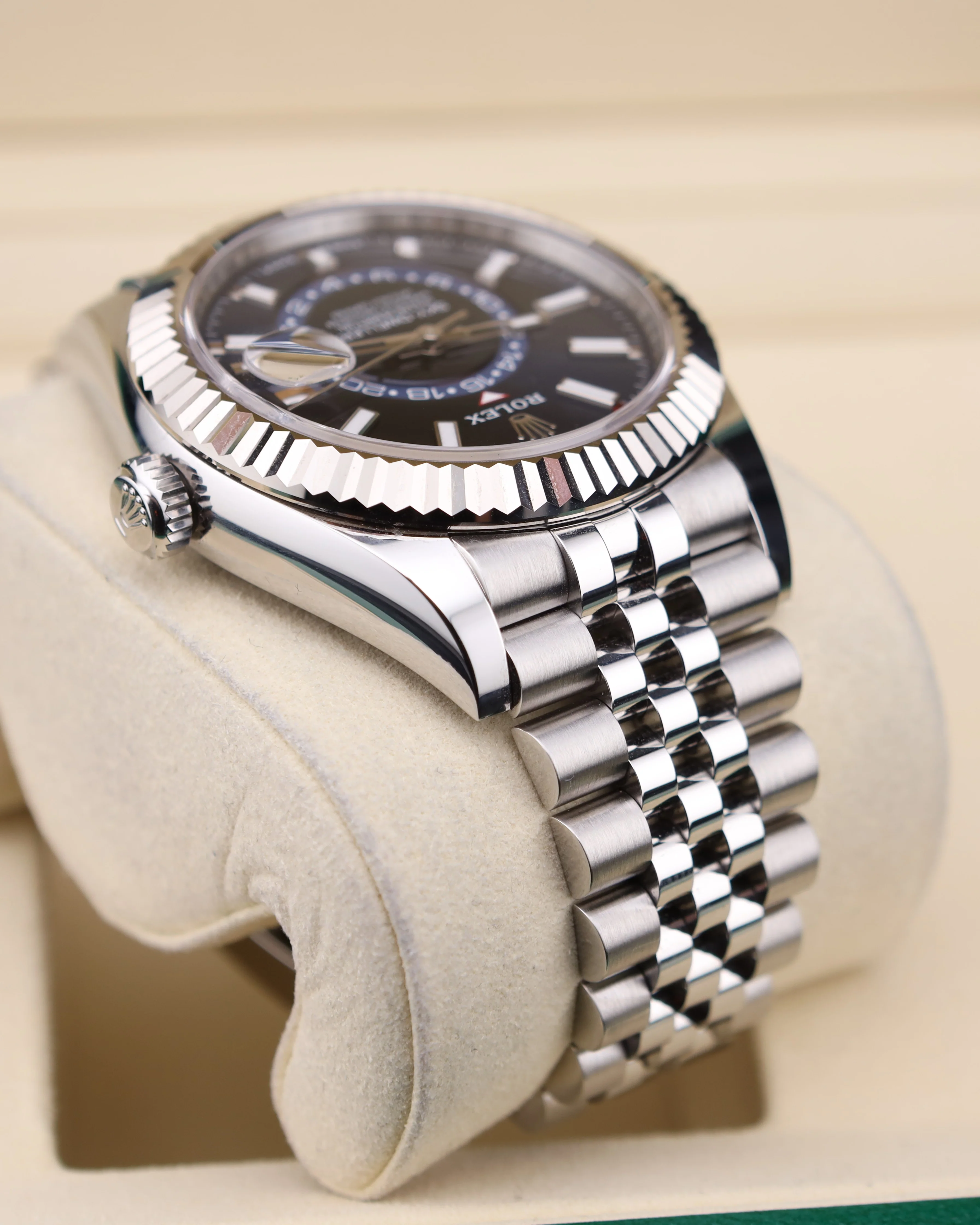Rolex Sky-Dweller Blue Dial on Jubilee 336934 - Image 6