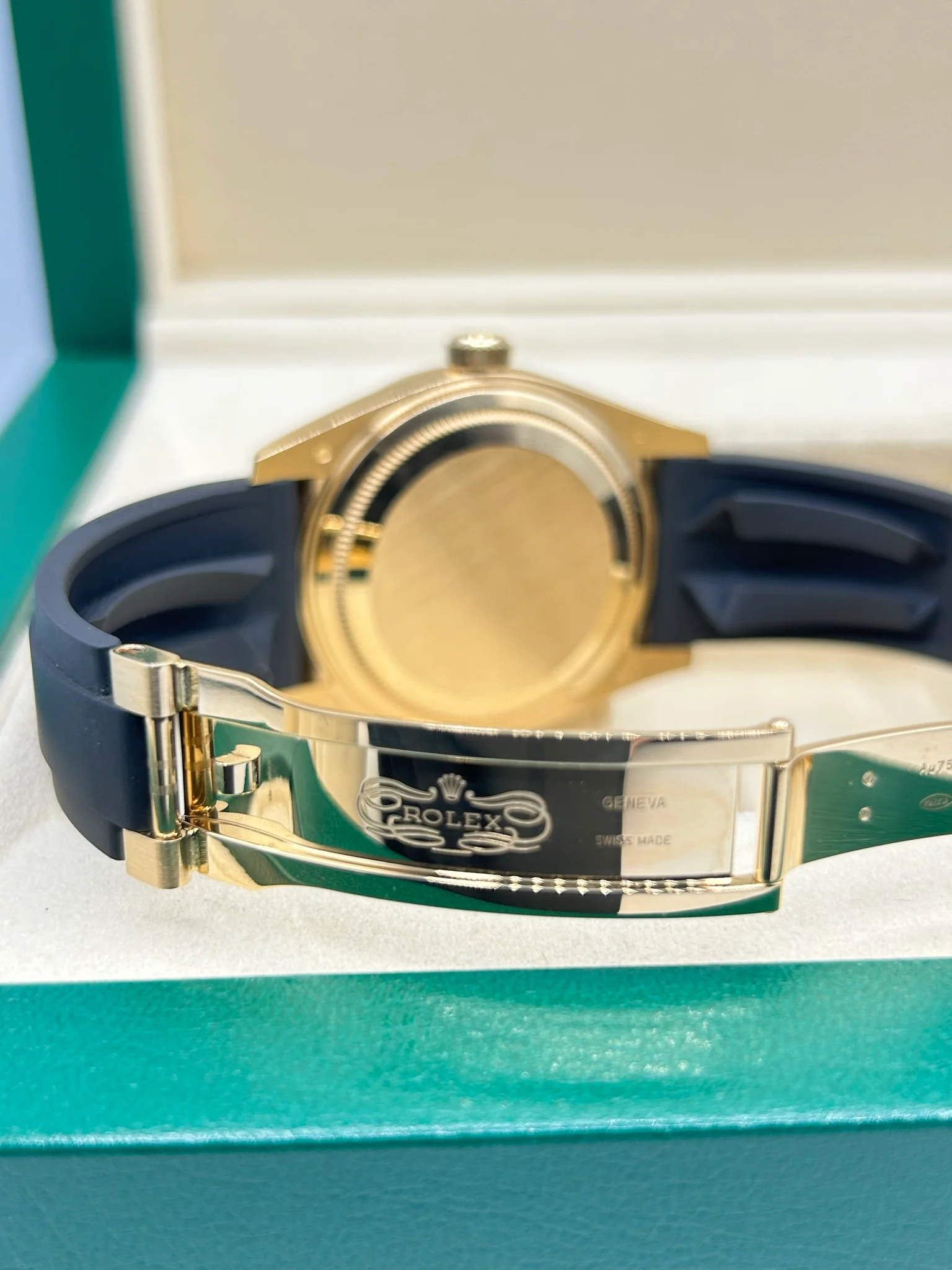 Rolex Sky-Dweller White Oysterflex 326238 - Image 8