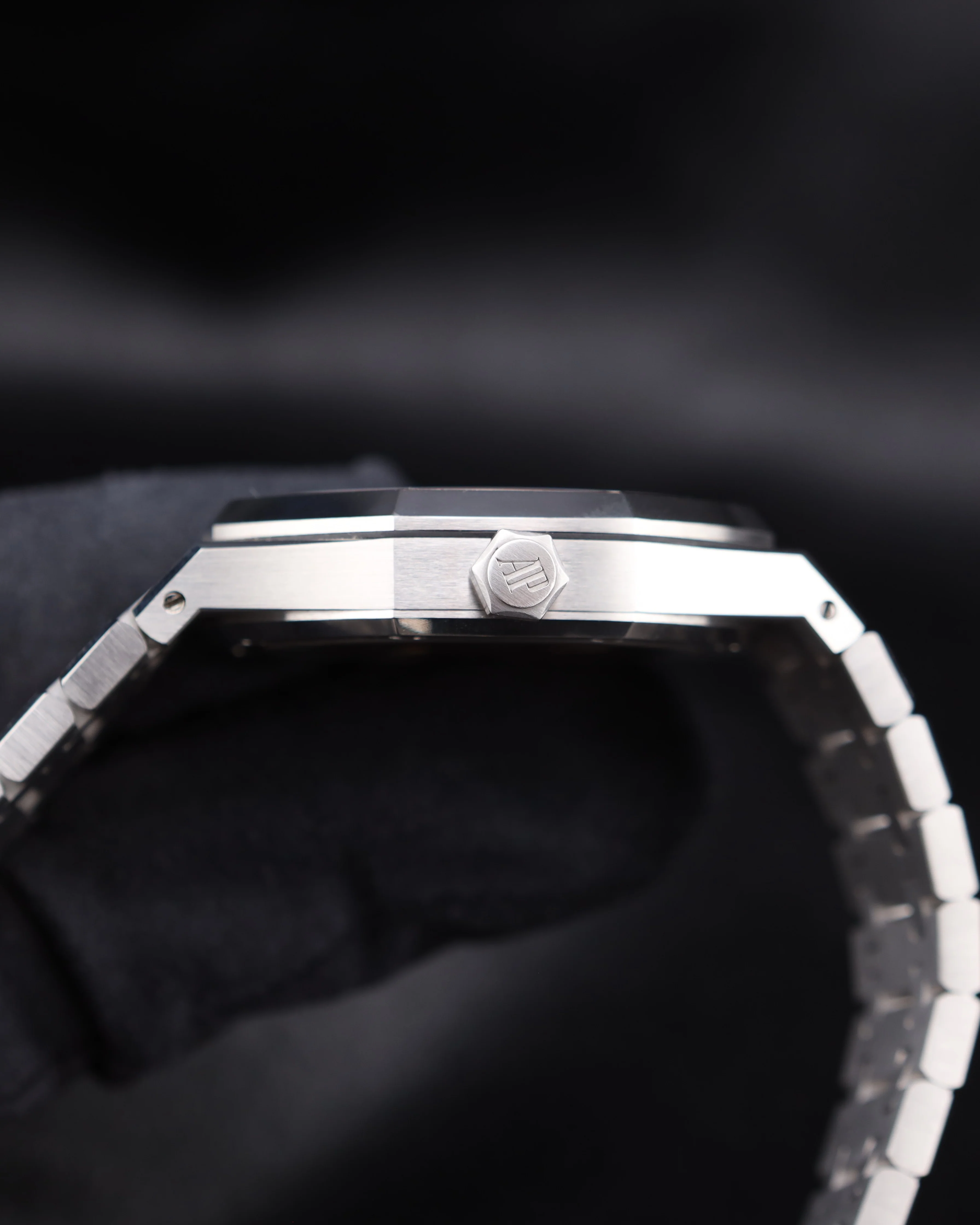 Audemars Piguet Royal Oak 15500ST Black Dial Exhibition Caseback - Image 10