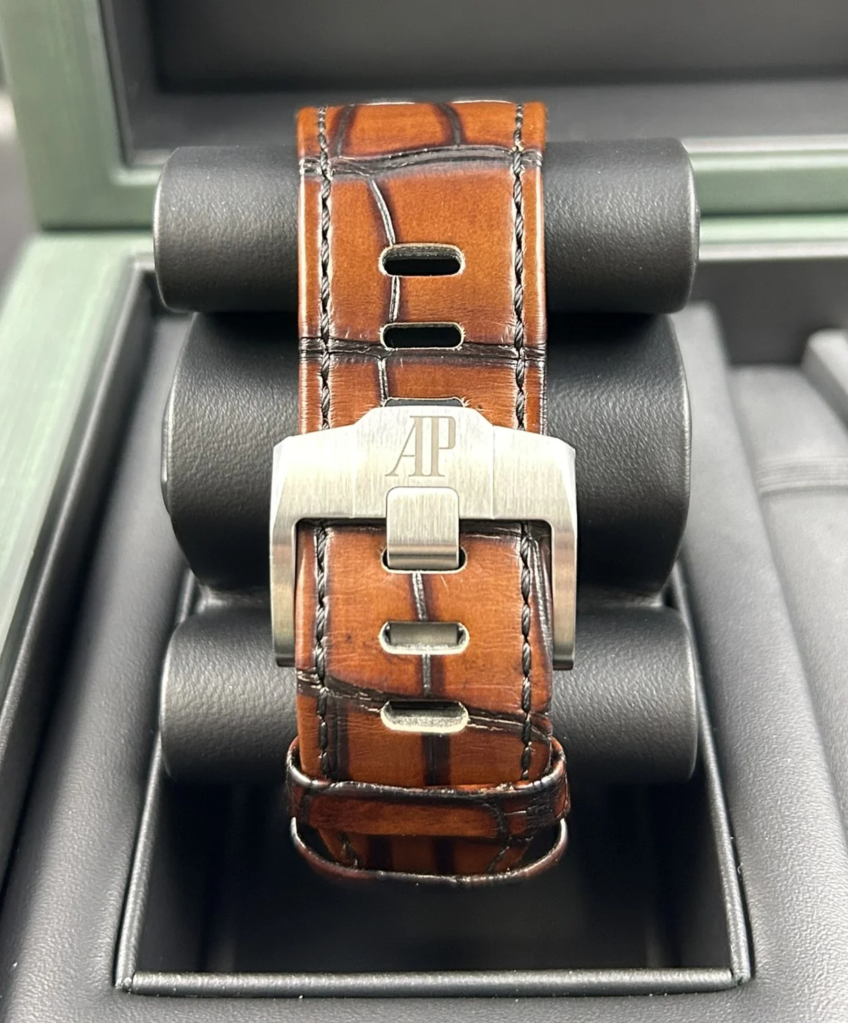Audemars Piguet Royal Oak Offshore Chronograph "Havana" 26420ST - Image 10