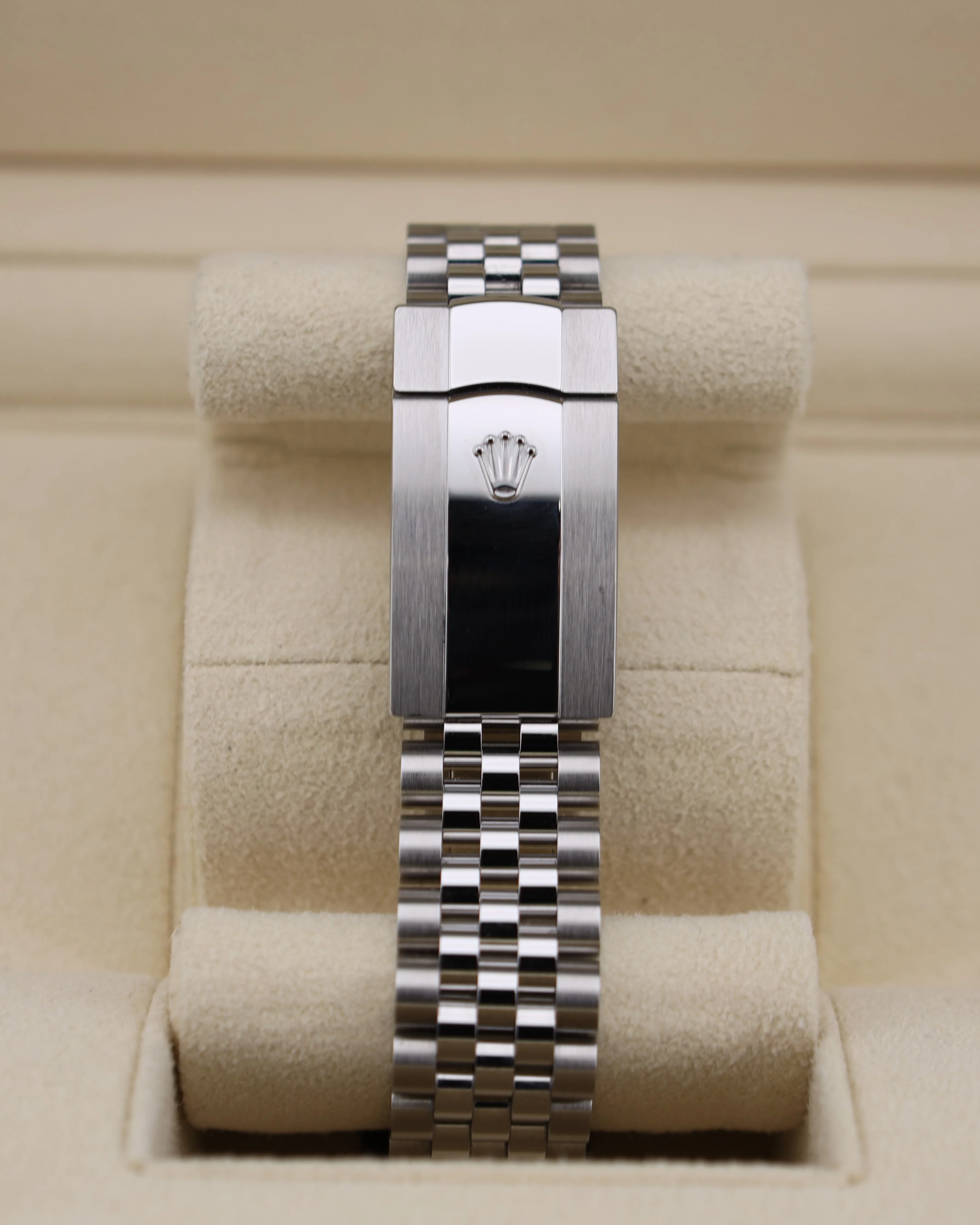 Rolex Datejust 41 Black Diamond Dial on Jubilee 126334 - Image 8