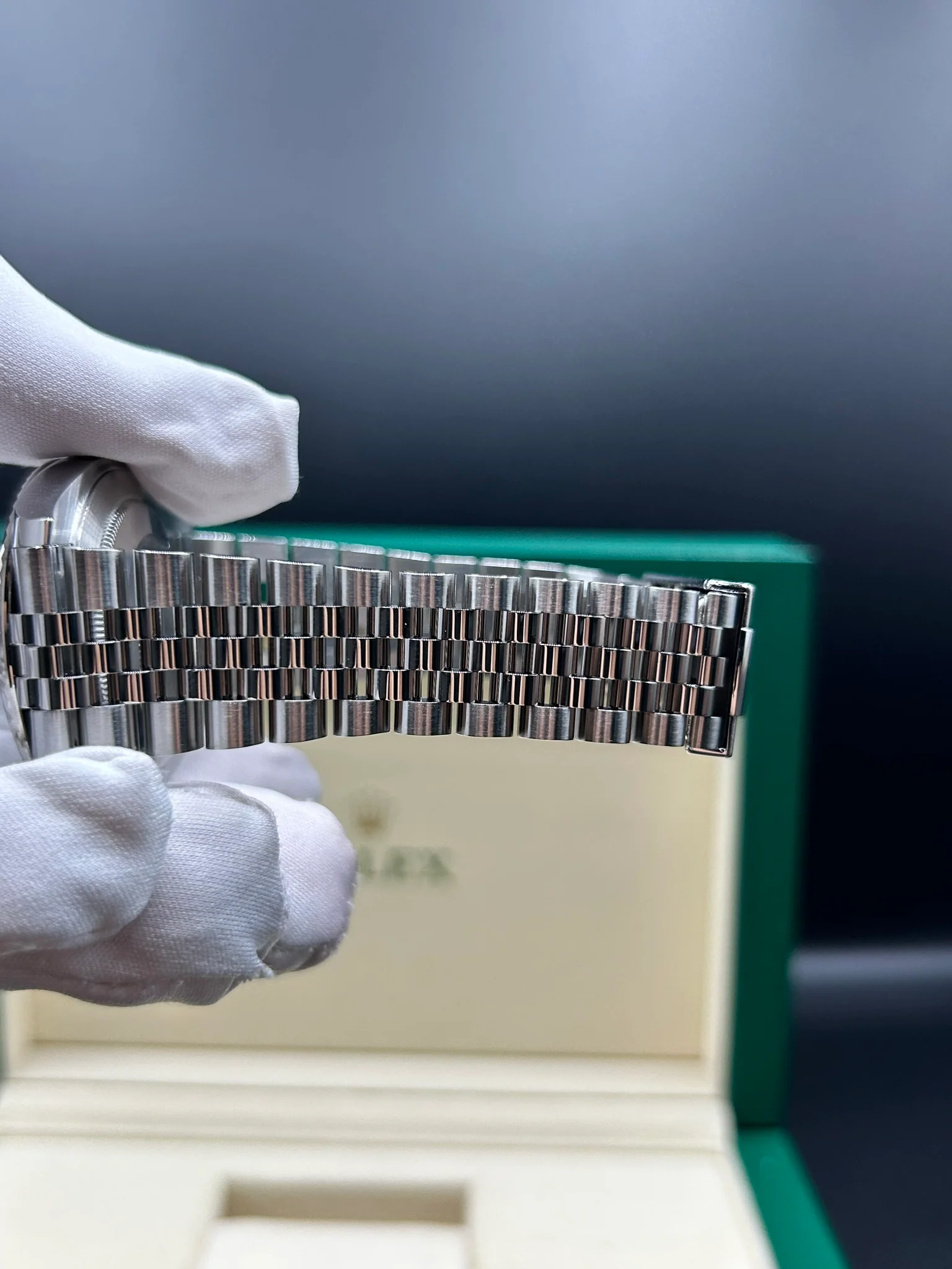 Rolex Datejust 41 Blue Diamond 126334 Jubilee - Image 12