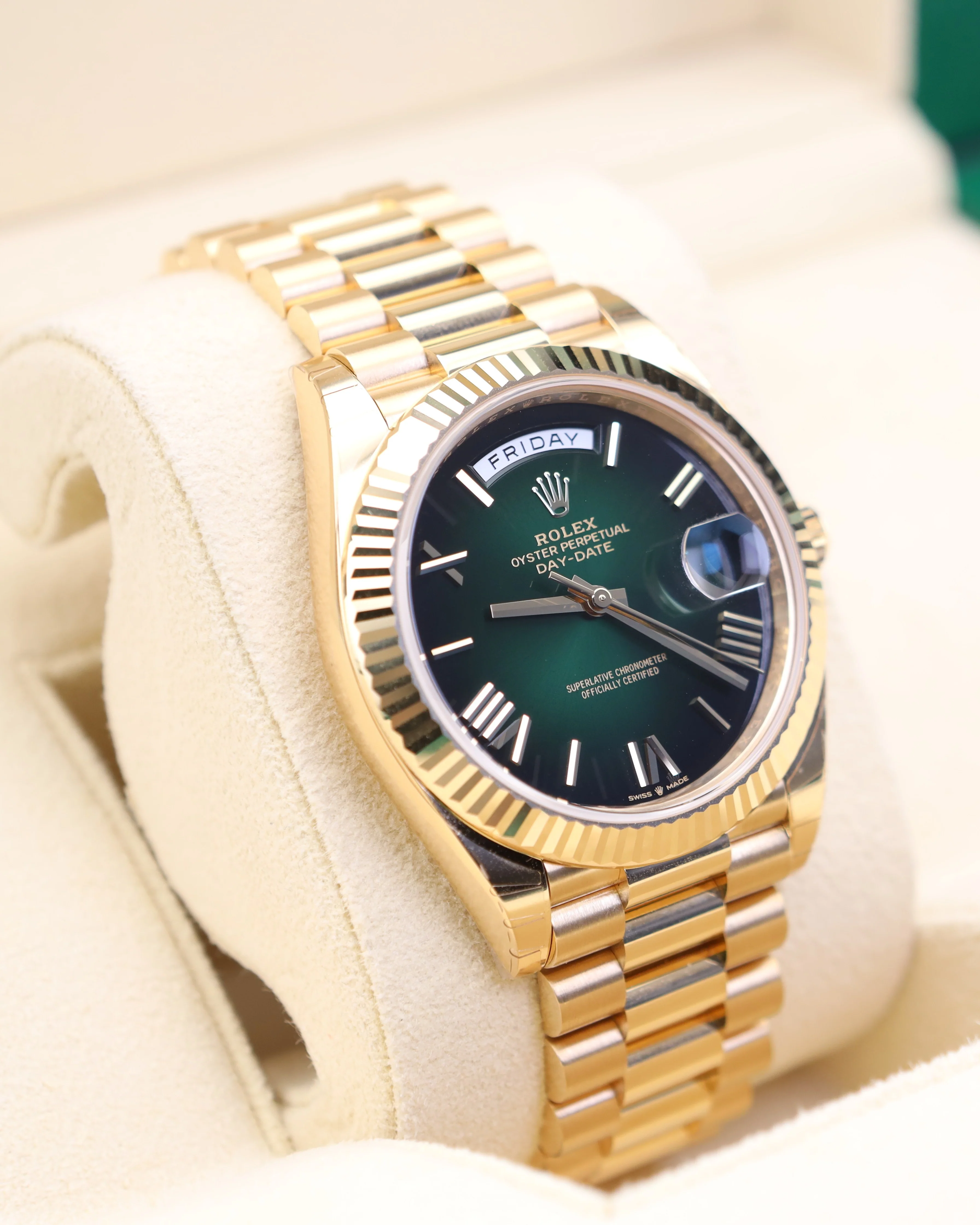 Rolex Day-Date 40 Green Ombre President Yellow Gold 228238 - Image 2