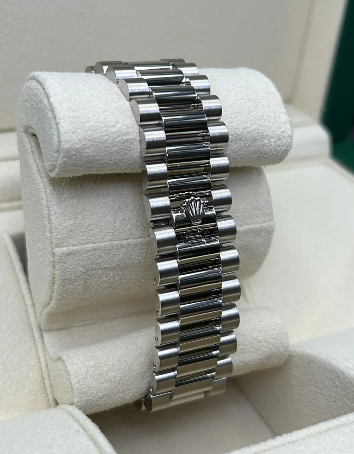 Rolex Day-Date 40 Meteorite Baguette Dial 228239 - Image 9