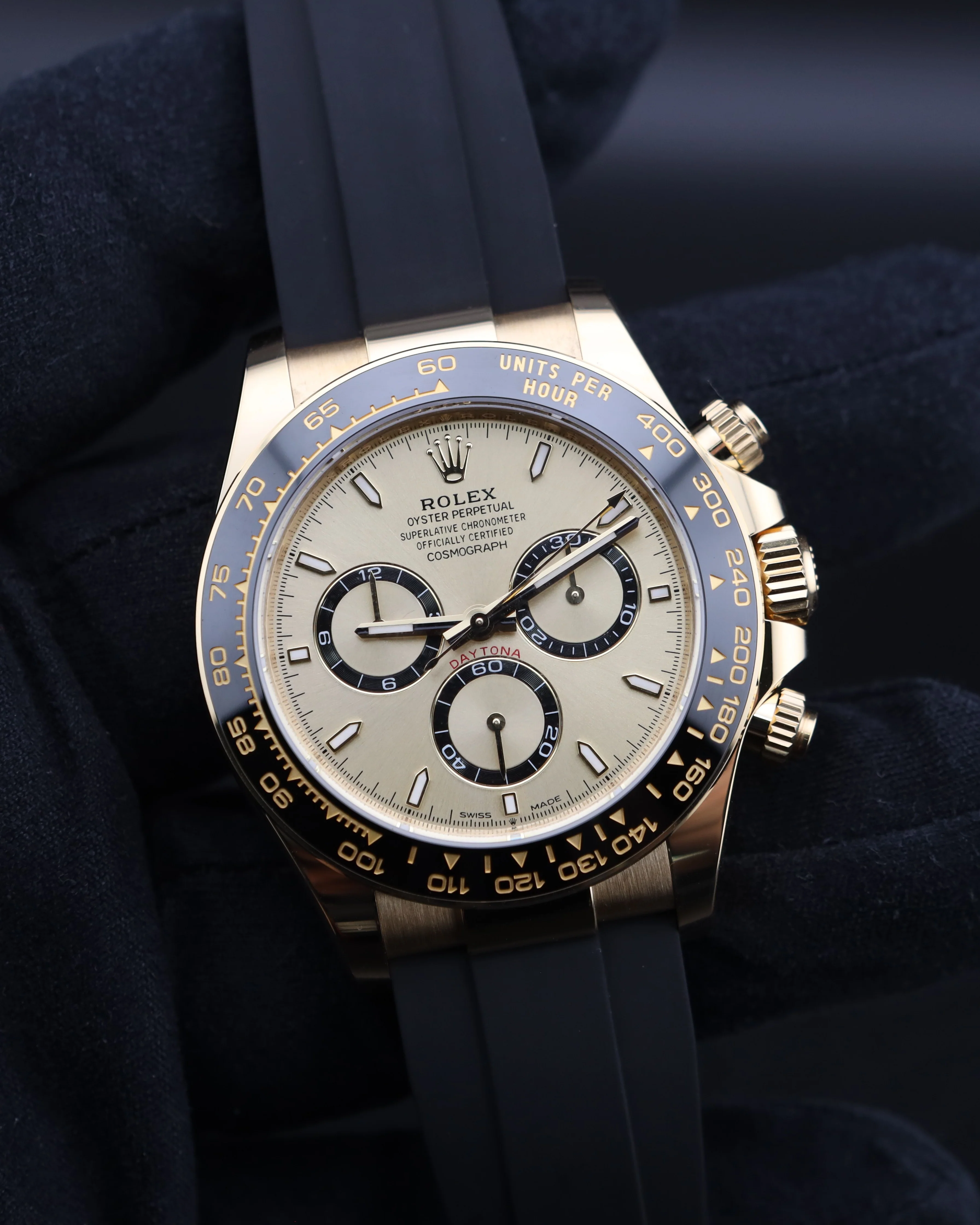 Rolex Daytona Champagne Dial on Oysterflex 126518LN - Image 9
