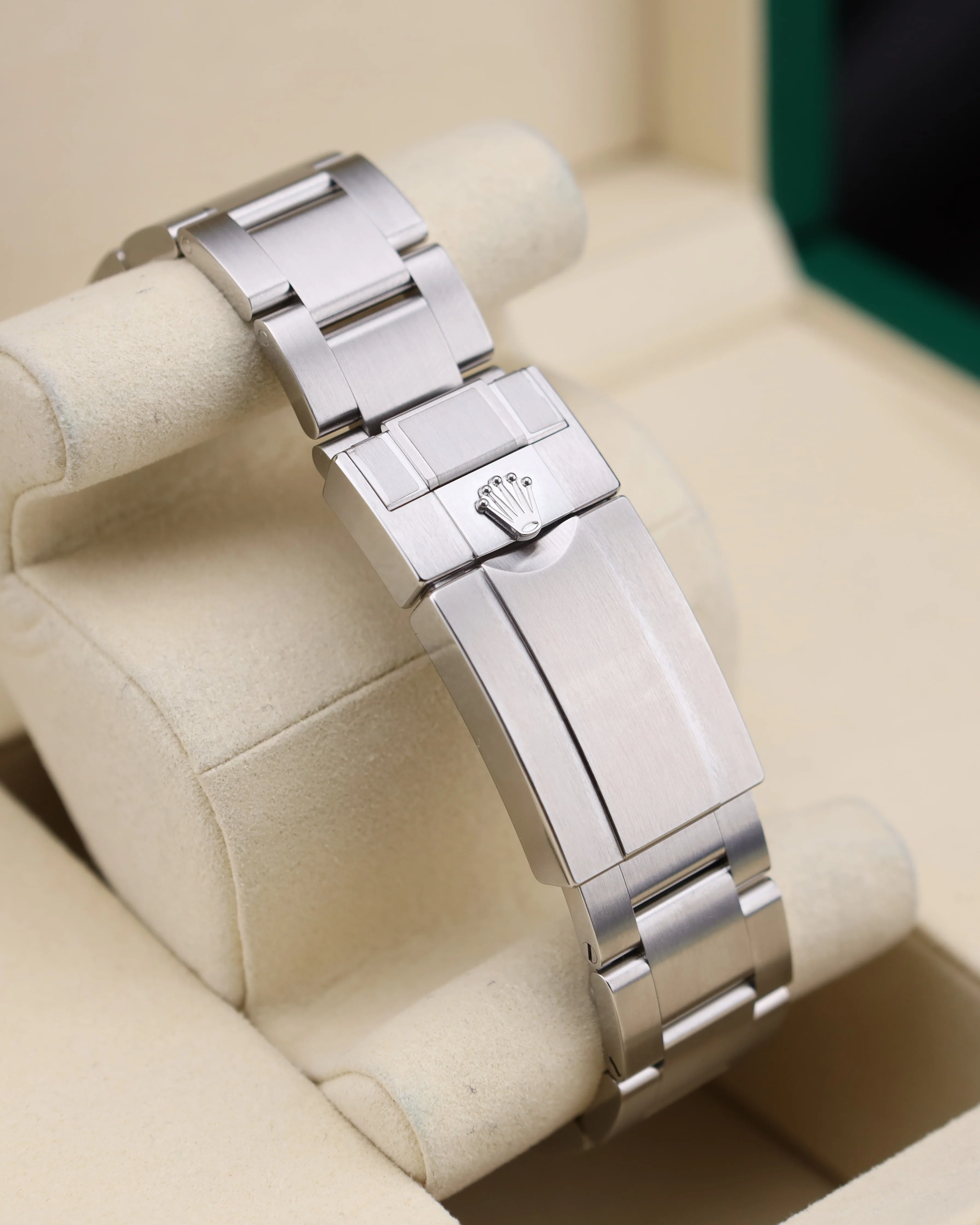 Rolex Explorer Black Dial Smooth Bezel 224270 - Image 12