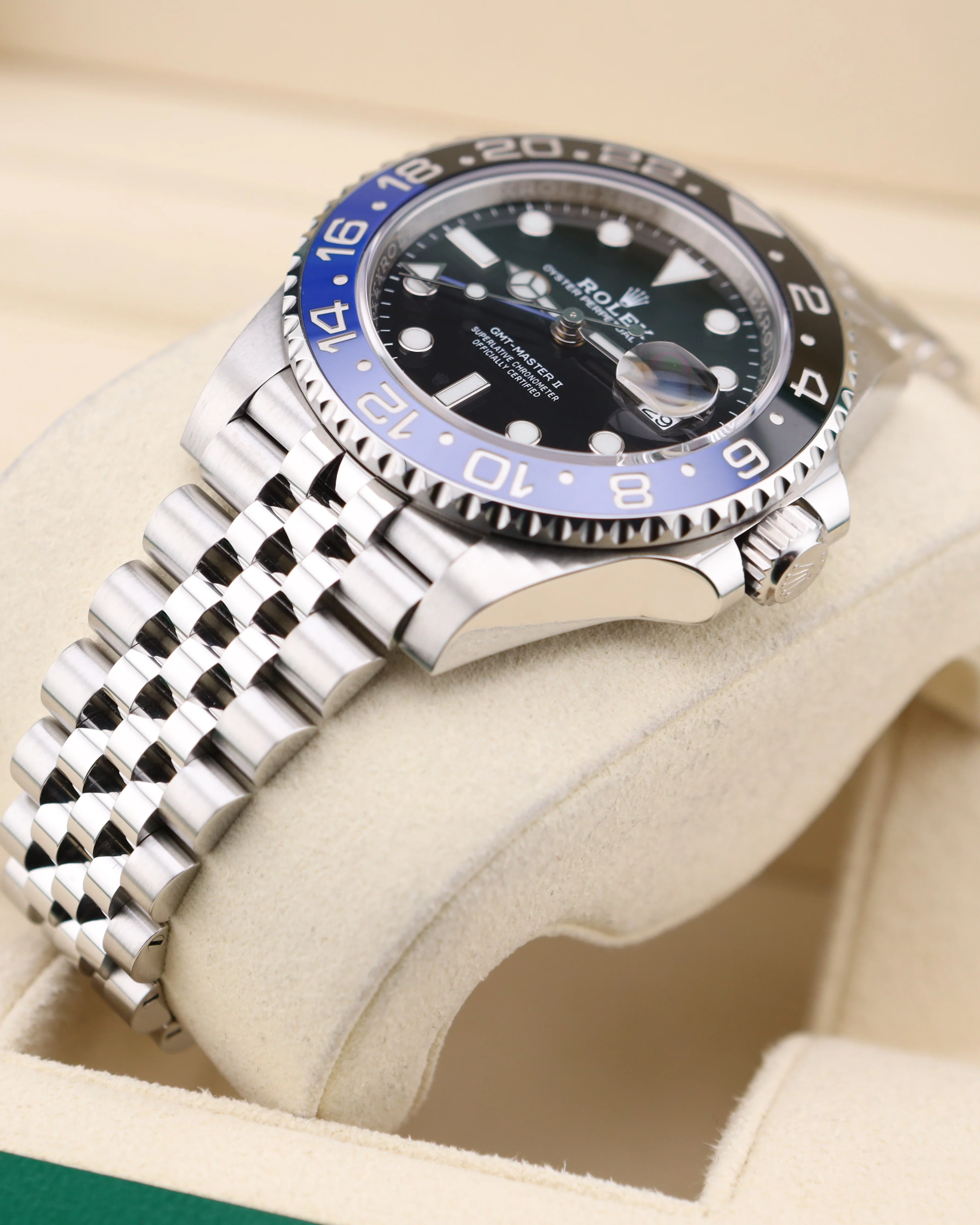 Rolex GMT-Master II Batgirl/Batman Jubilee 126710BLNR - Image 4