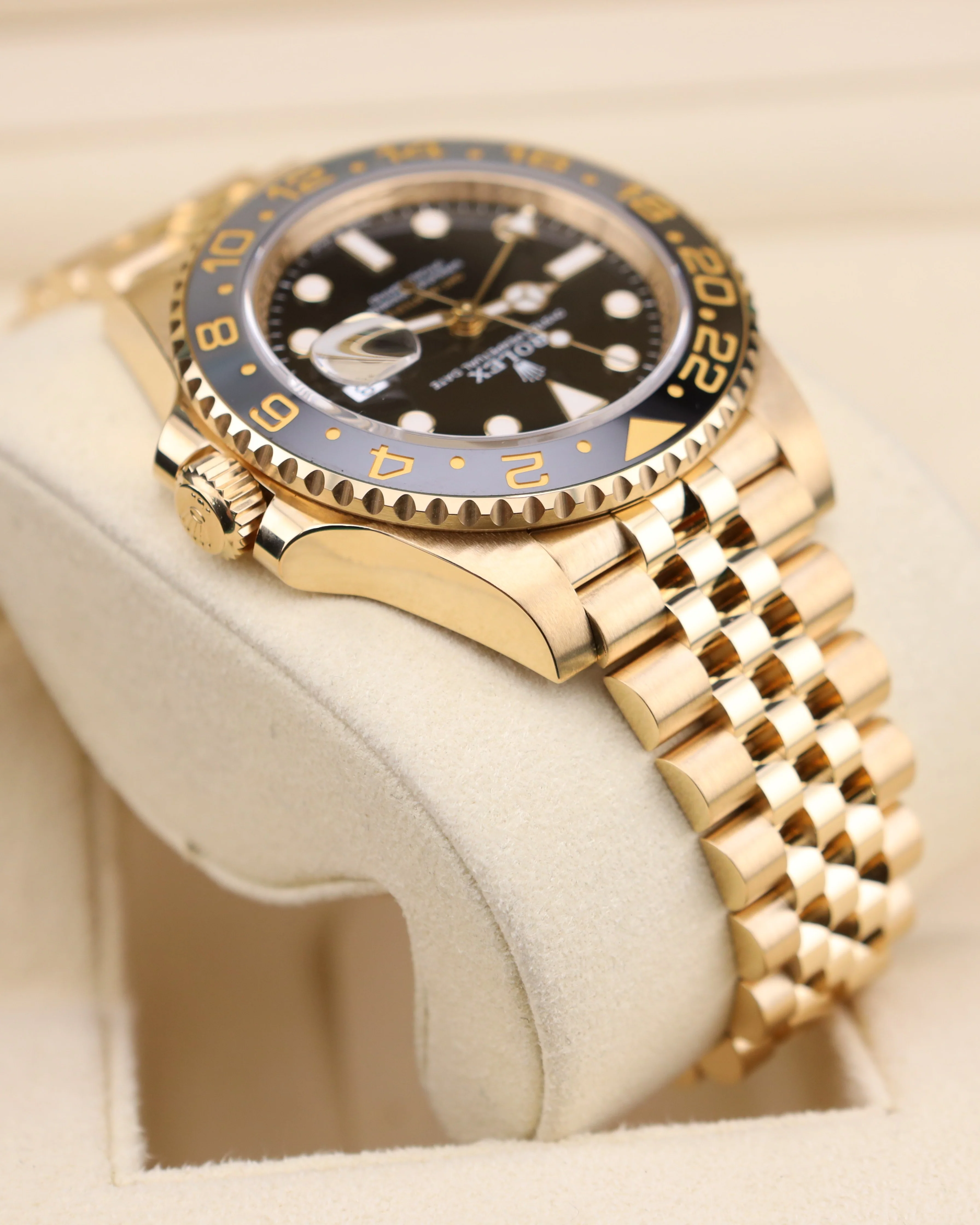 Rolex GMT-Master II Black Dial 18K Gold Jubilee 126718GRNR - Image 6