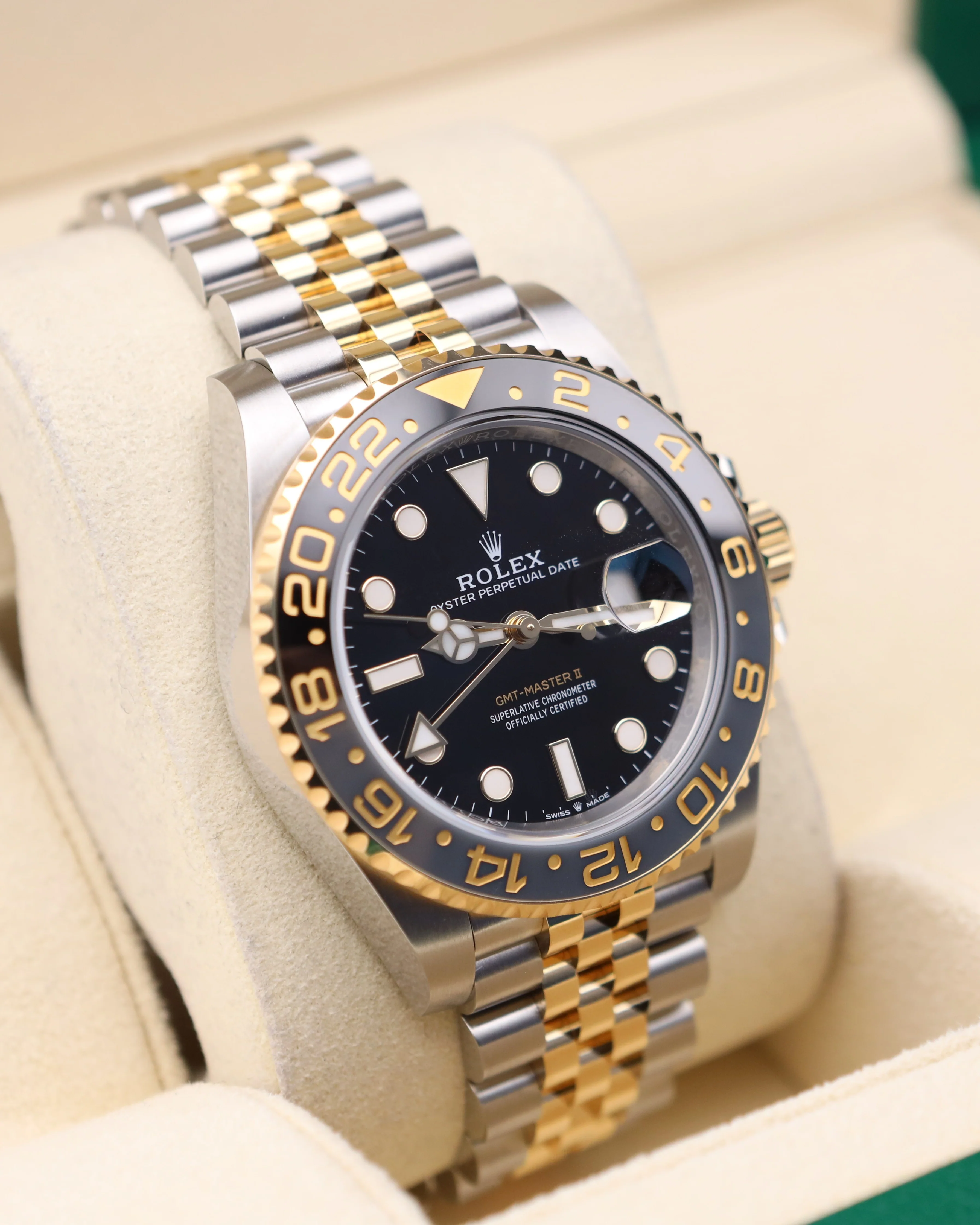 Rolex GMT-Master II Zombie/Bumblebee Two Tone Jubilee 126713GRNR - Image 4