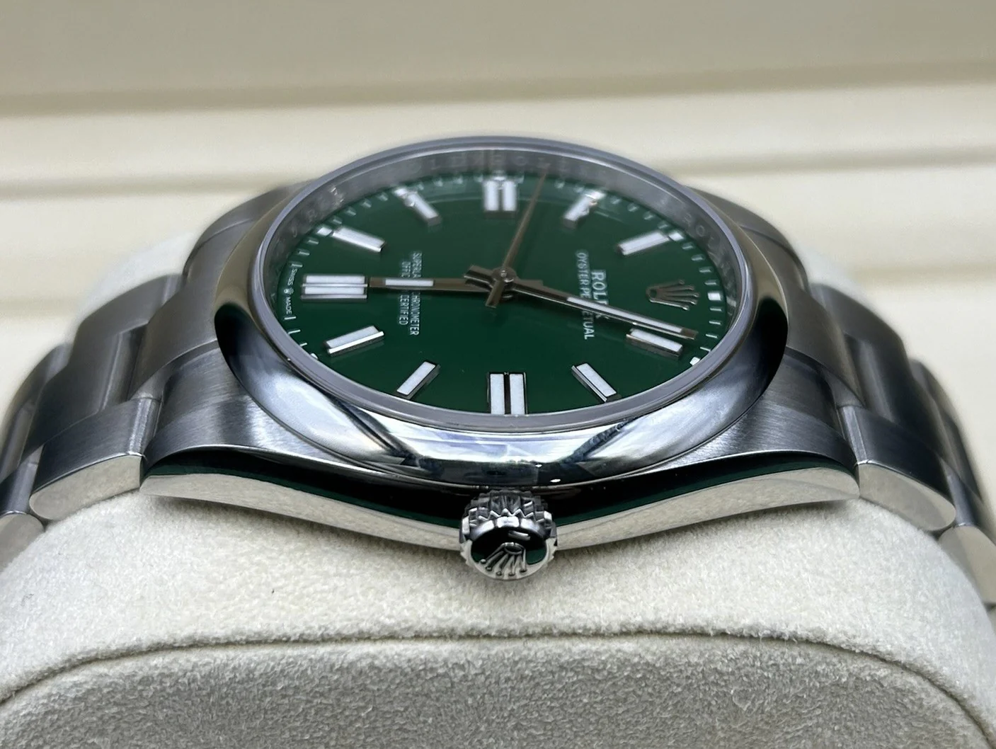 Rolex Oyster Perpetual 41 Green Dial 124300 - Image 5