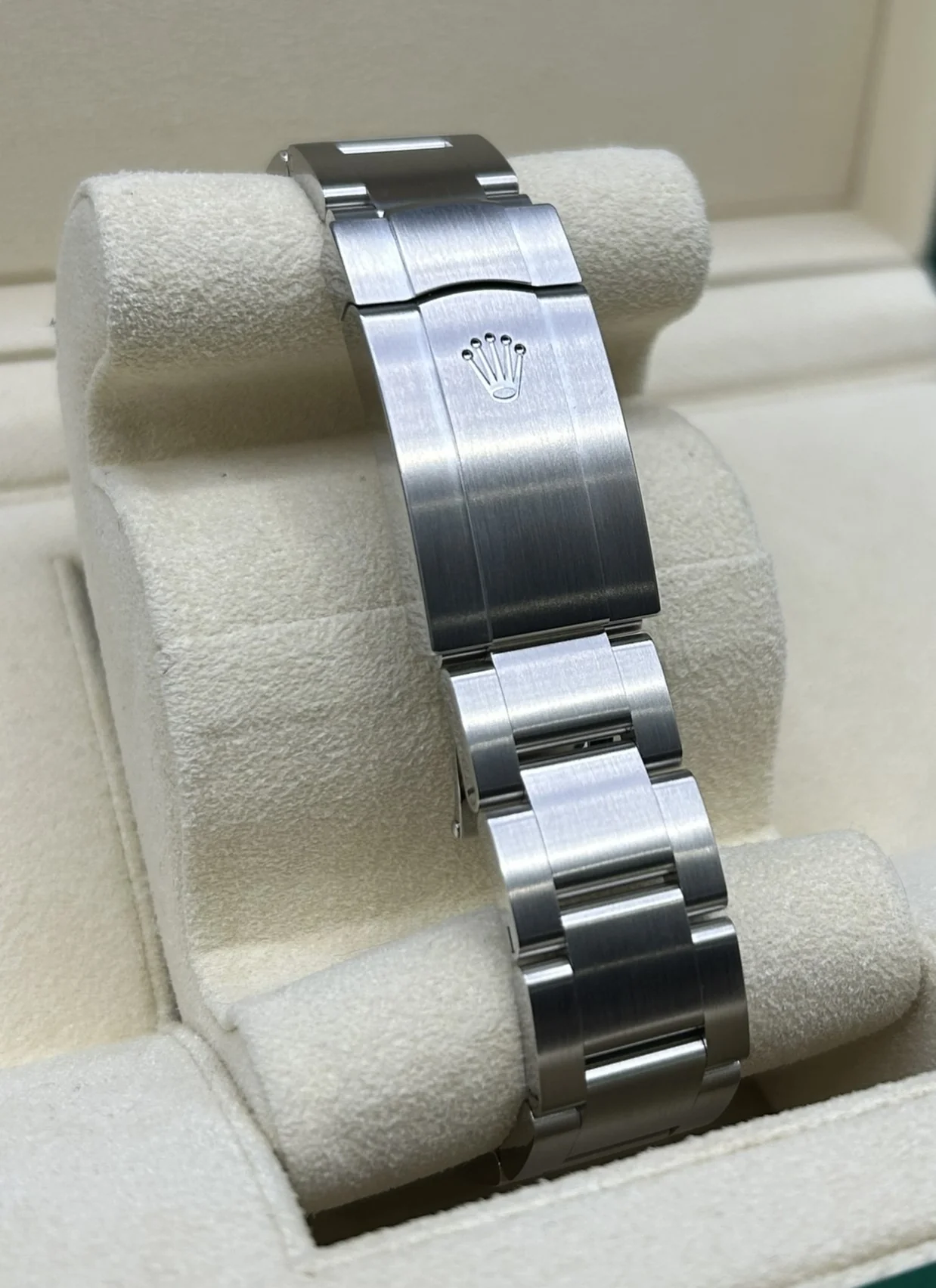 Rolex Oyster Perpetual 41 Green Dial 124300 - Image 9