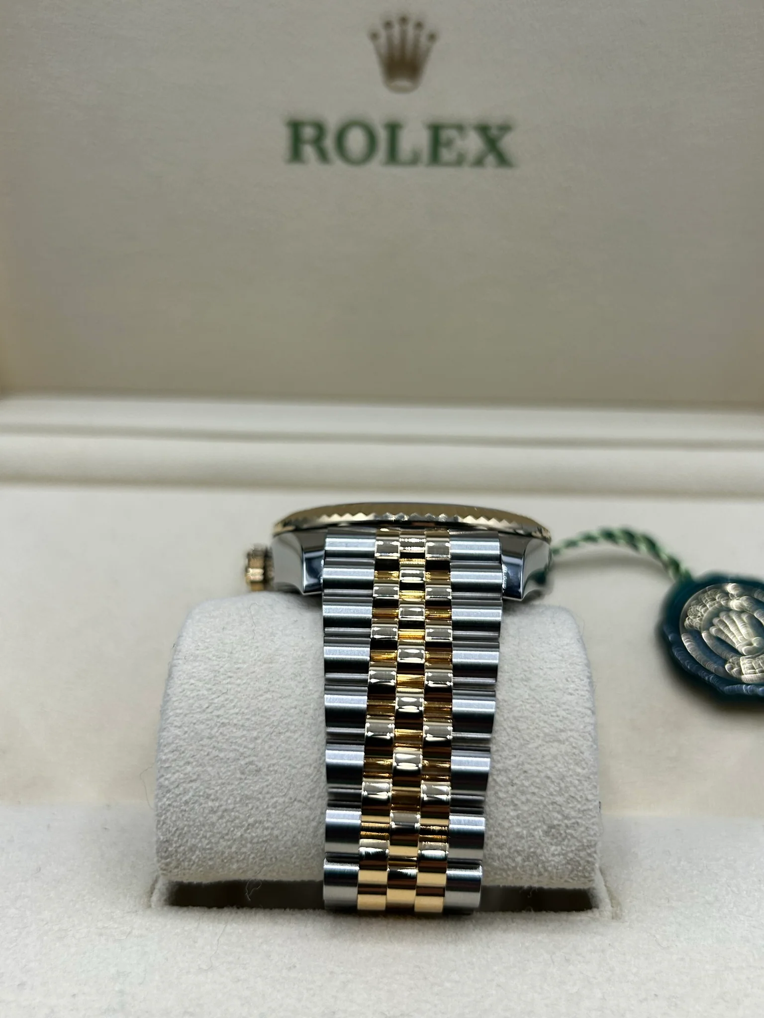 Rolex Sky-Dweller 326933 Black Dial Jubilee - Image 7