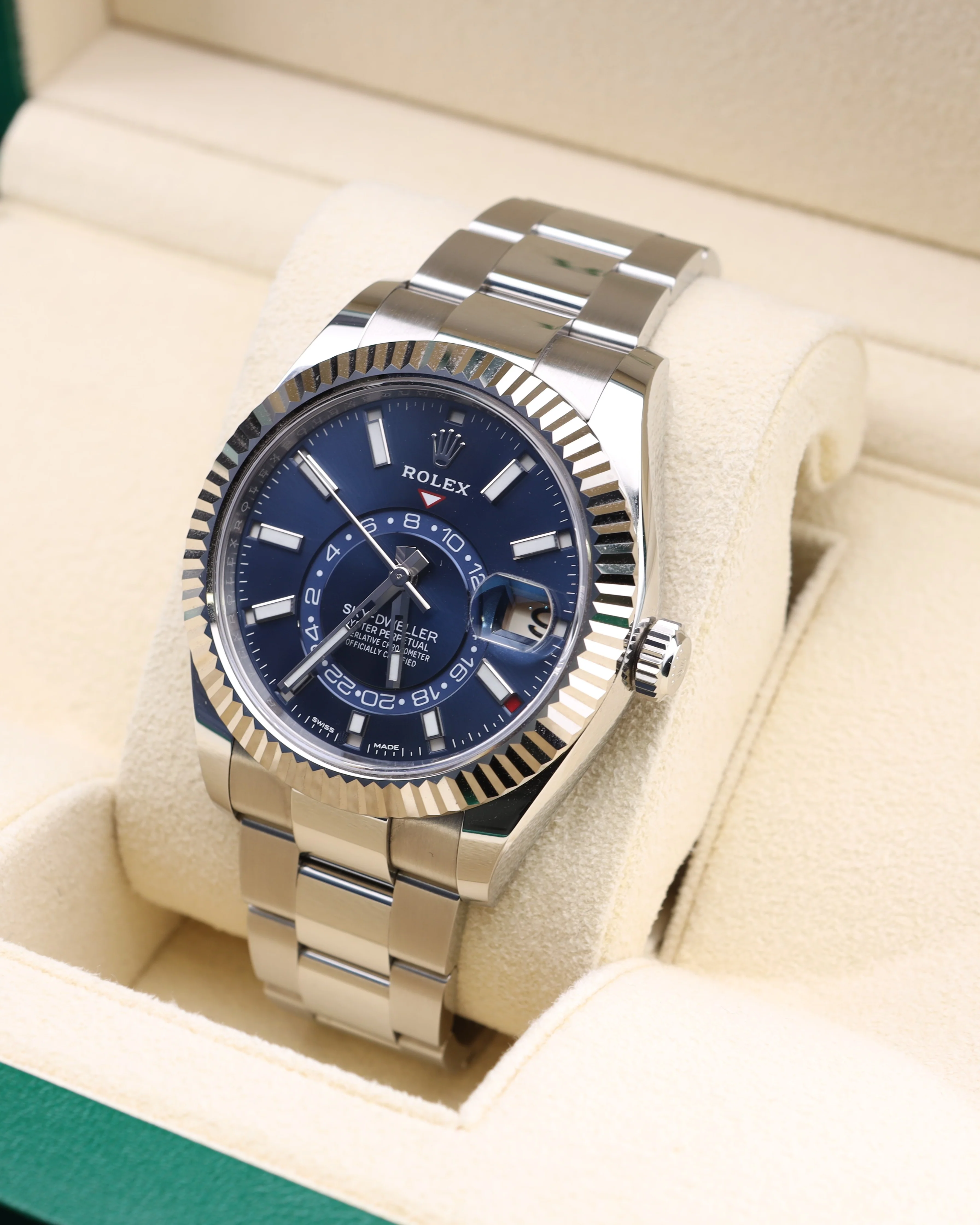 Rolex Sky-Dweller Blue Dial on Oyster 326934 - Image 4