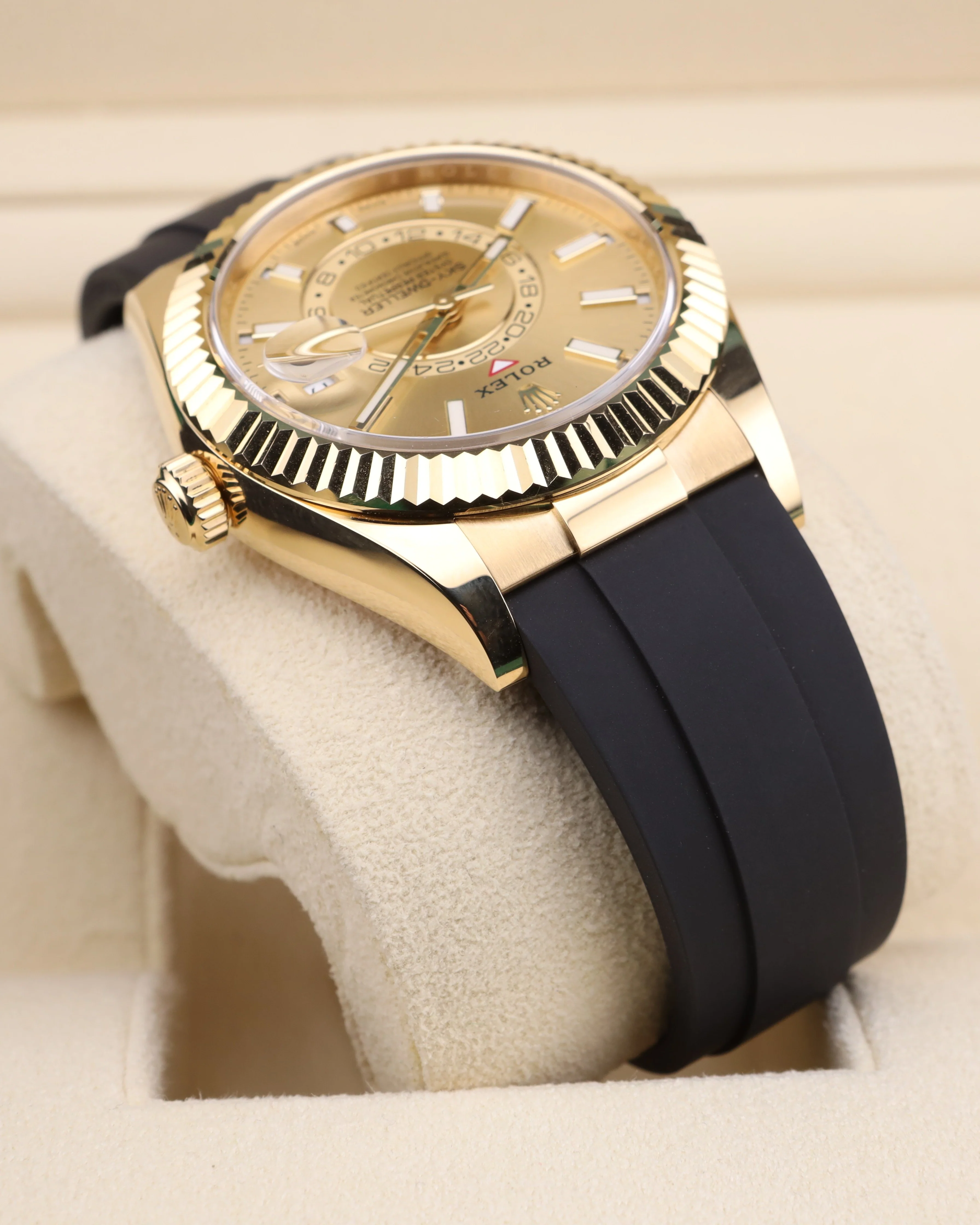 Rolex Sky-Dweller Champagne Dial Yellow Gold Oysterflex 326238 - Image 5
