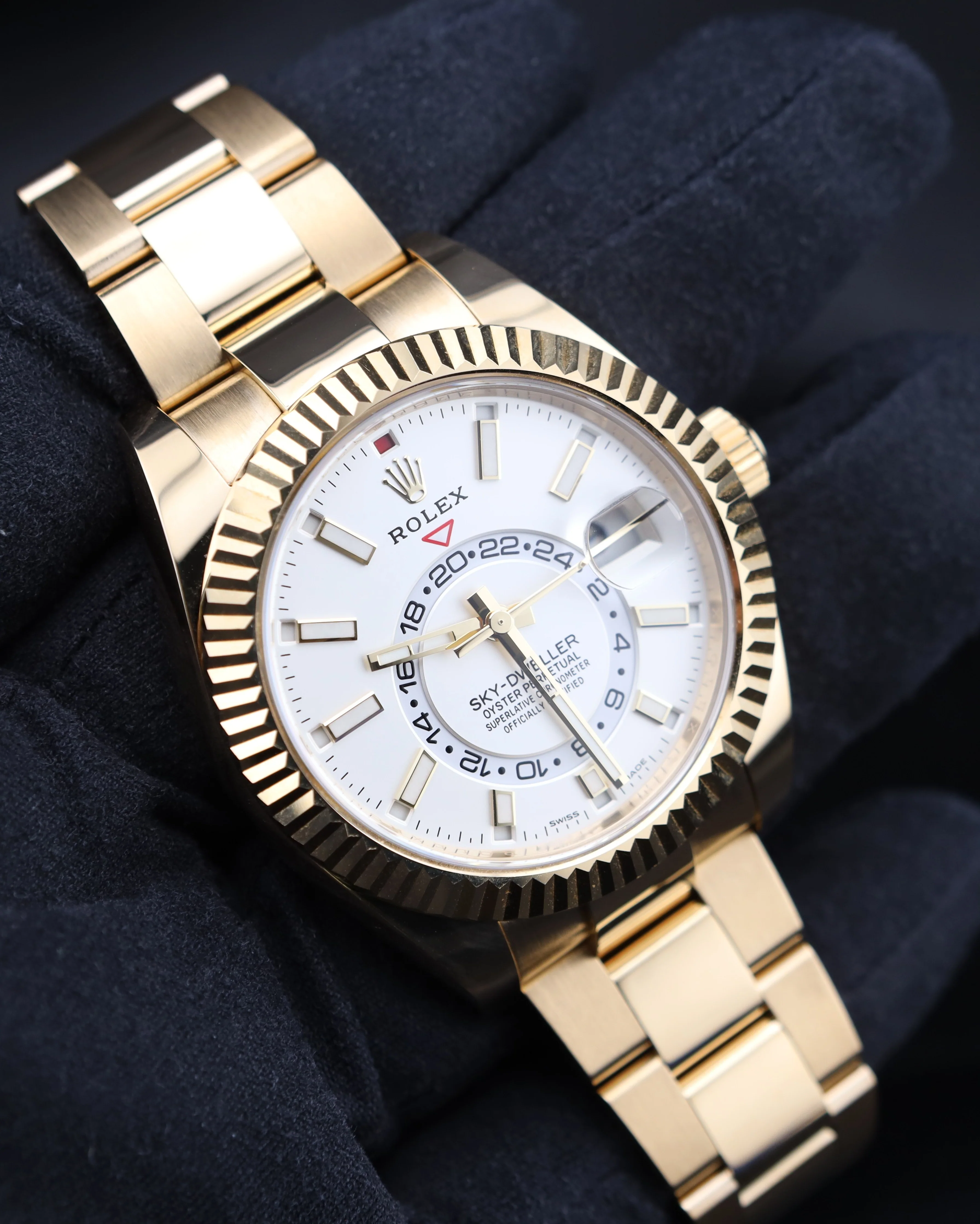 Rolex Sky-Dweller White Dial 18K Yellow Gold Oyster 326938 - Image 10