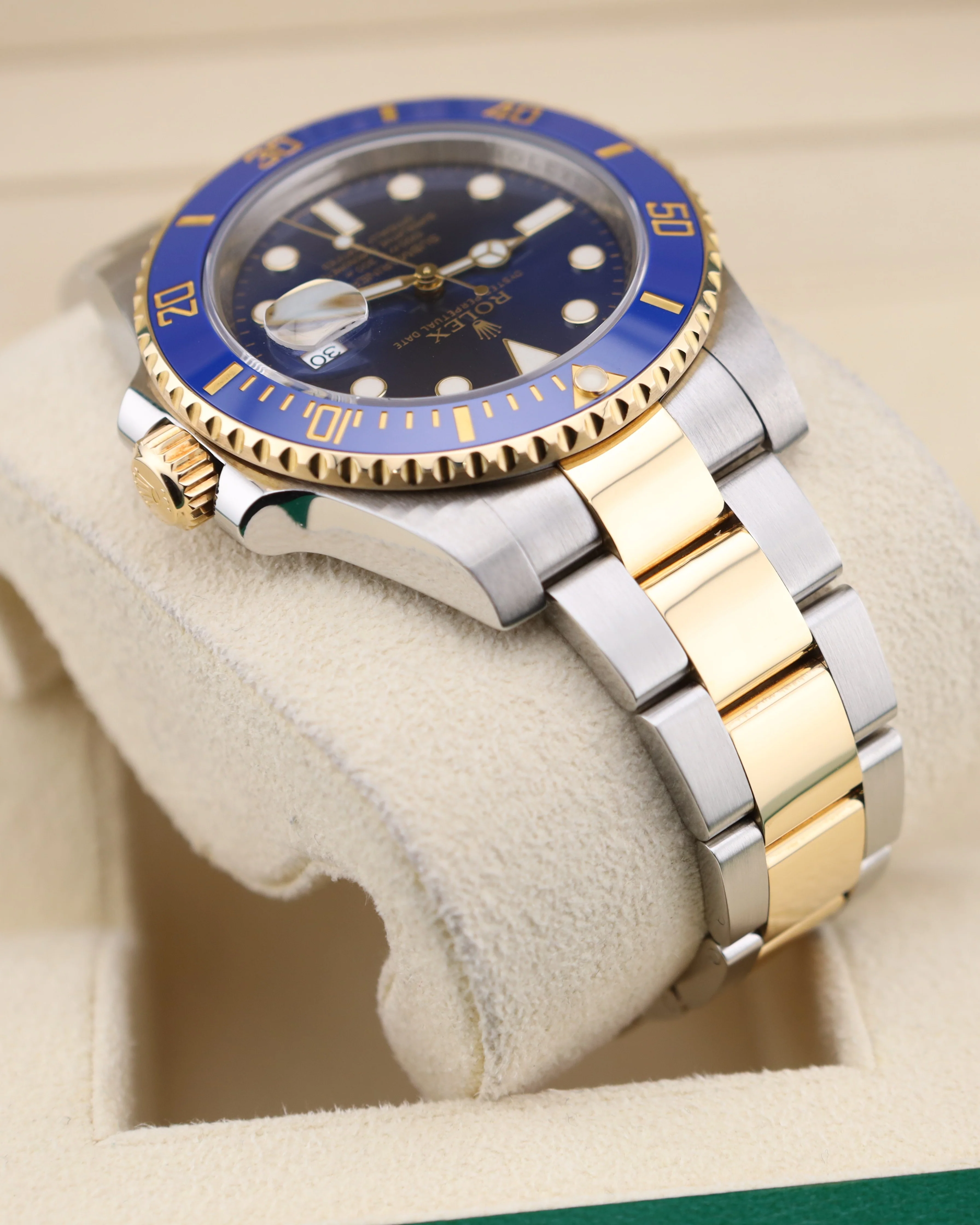 Rolex Submariner Date 40 Bluesy Blue Dial Two Tone on Oyster 116613LB - Image 7