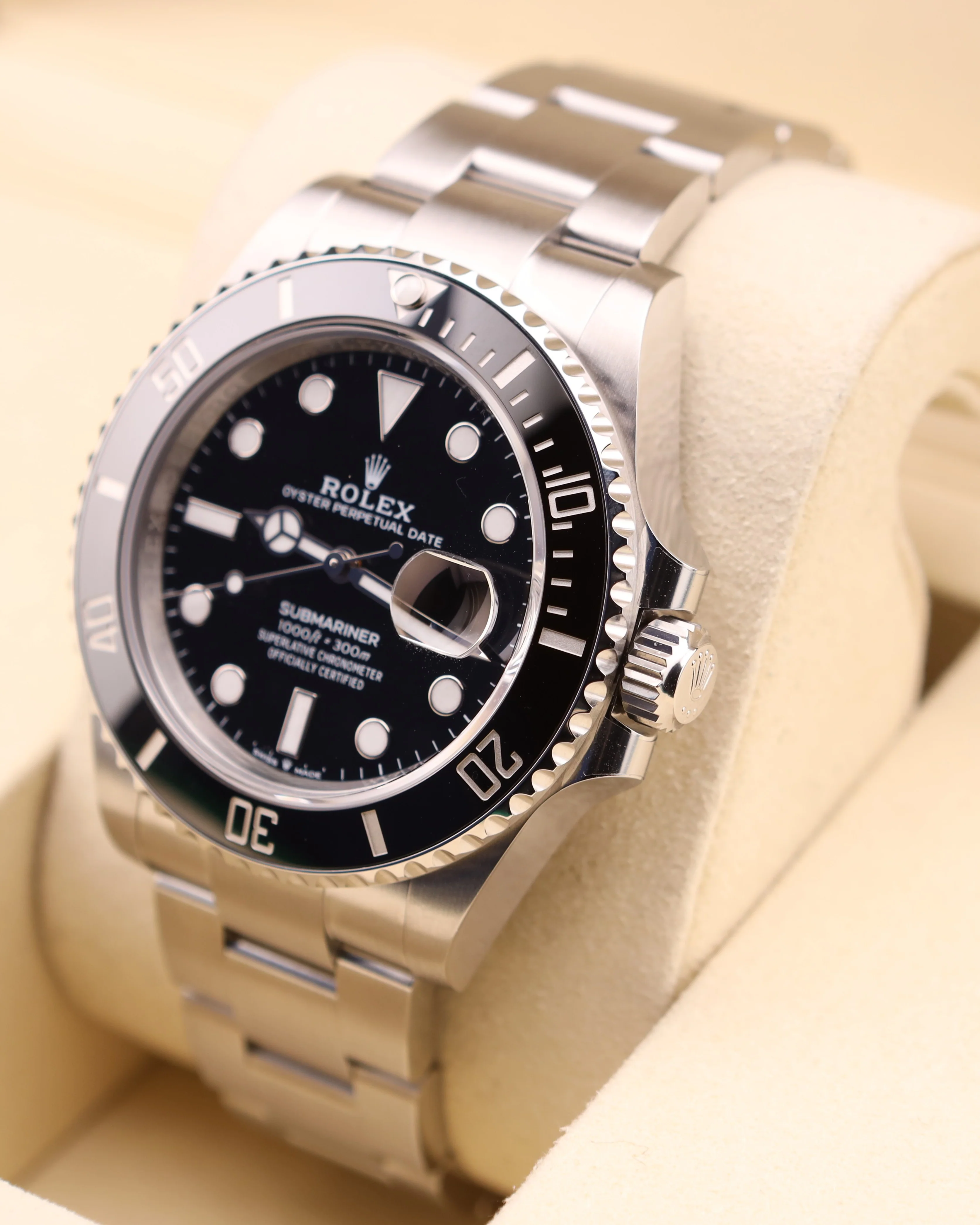 Rolex Submariner Date 41 Black Dial on Oyster 126610LN - Image 3