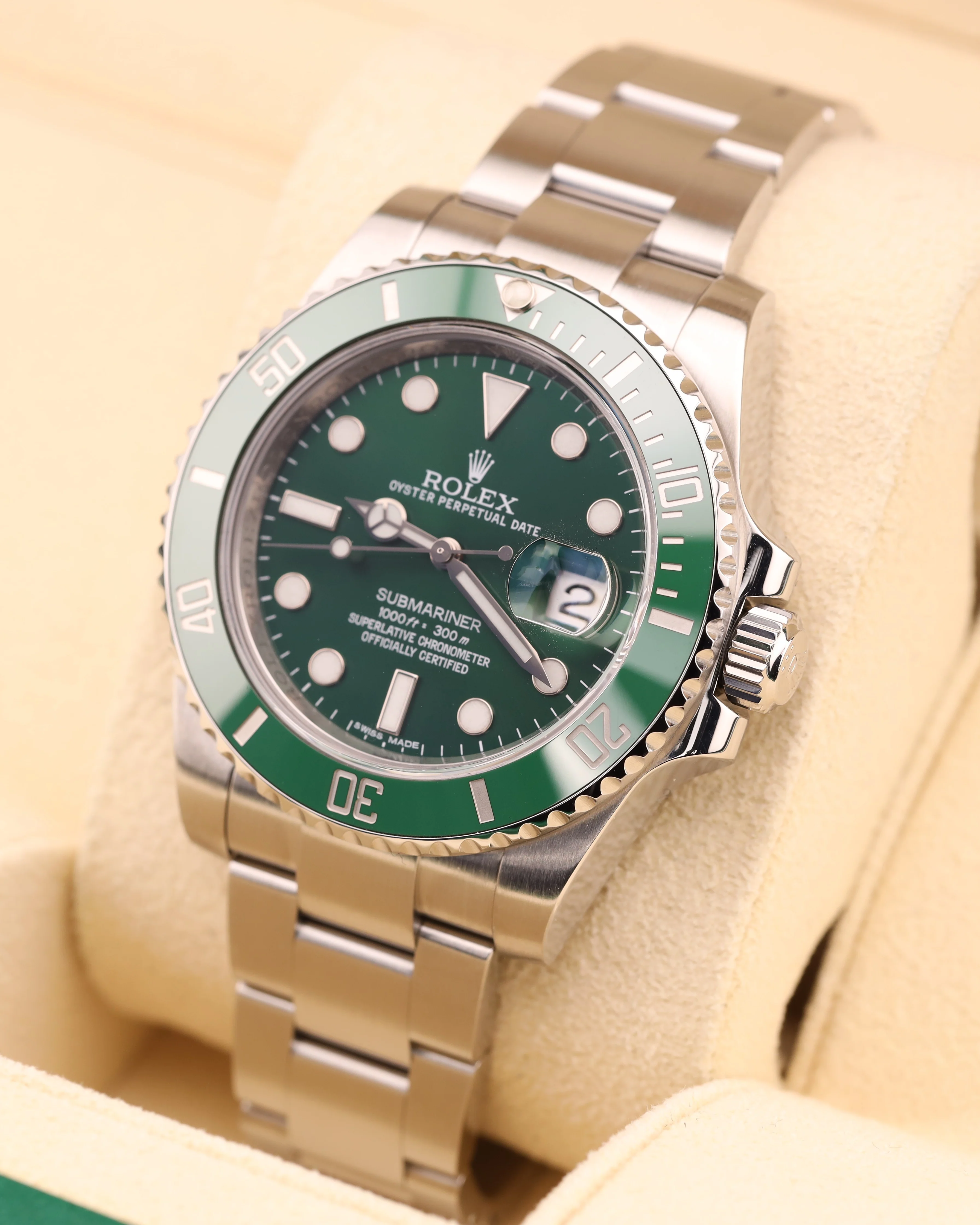 Rolex Submariner Date HULK Green Dial Oyster 116610LV - 2017 - Image 4