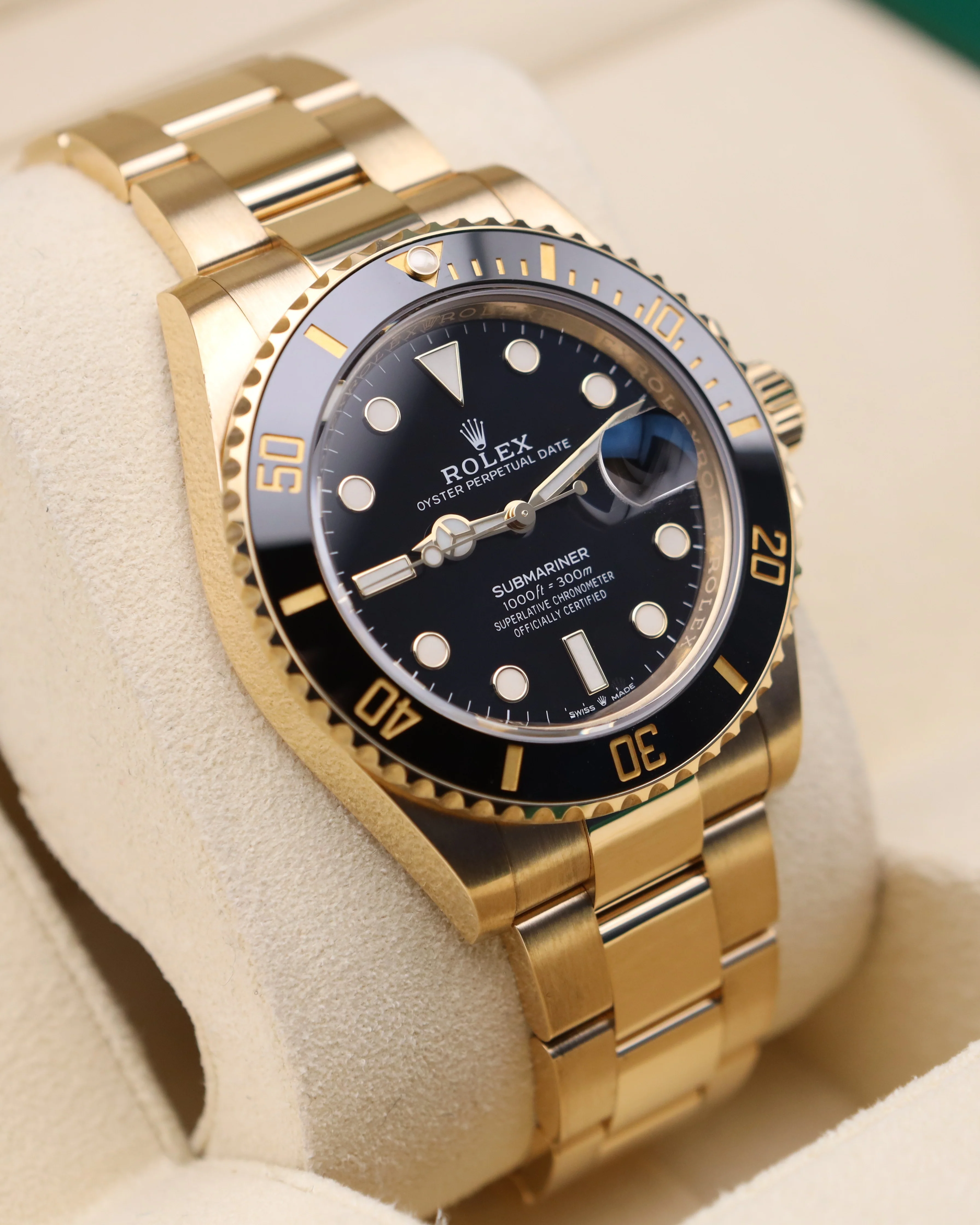 Rolex Submariner Date Black Dial Yellow Gold 126618LN - Image 3