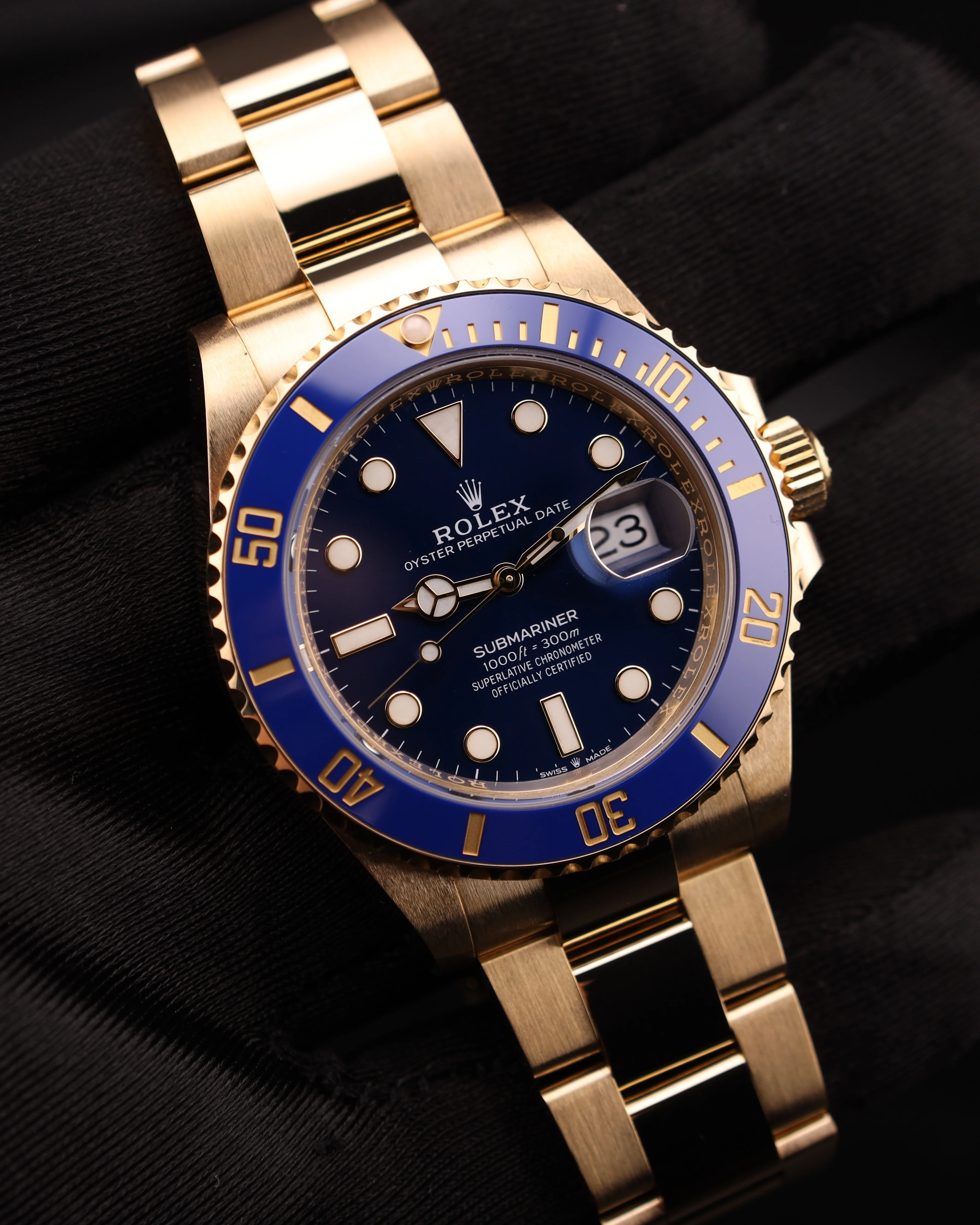 Rolex Submariner Date 41 Bluesy Yellow Gold Oyster 126618LB - Image 12