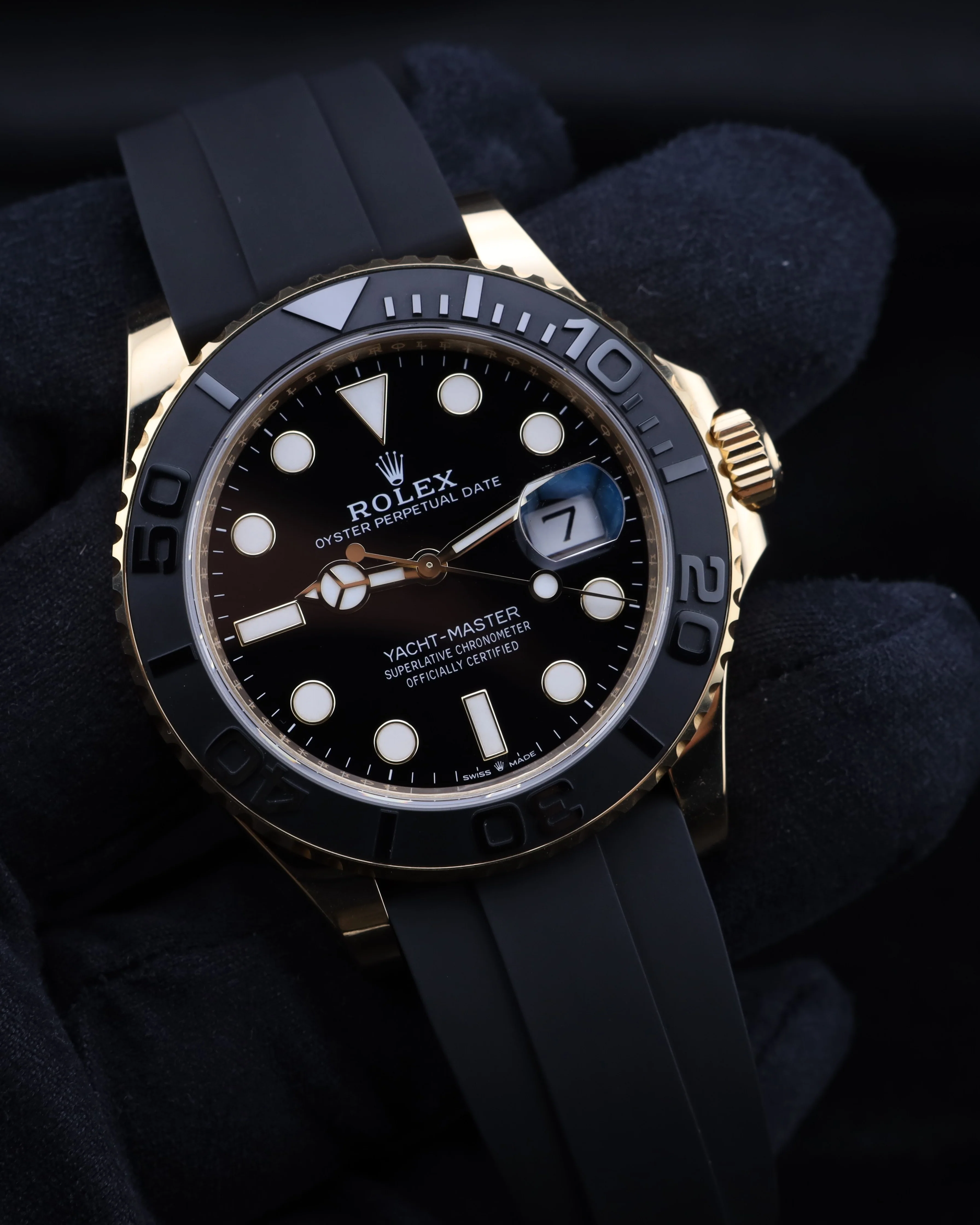 Rolex Yacht-Master 42 Black Dial Yellow Gold on Oysterflex 226658 - Image 2